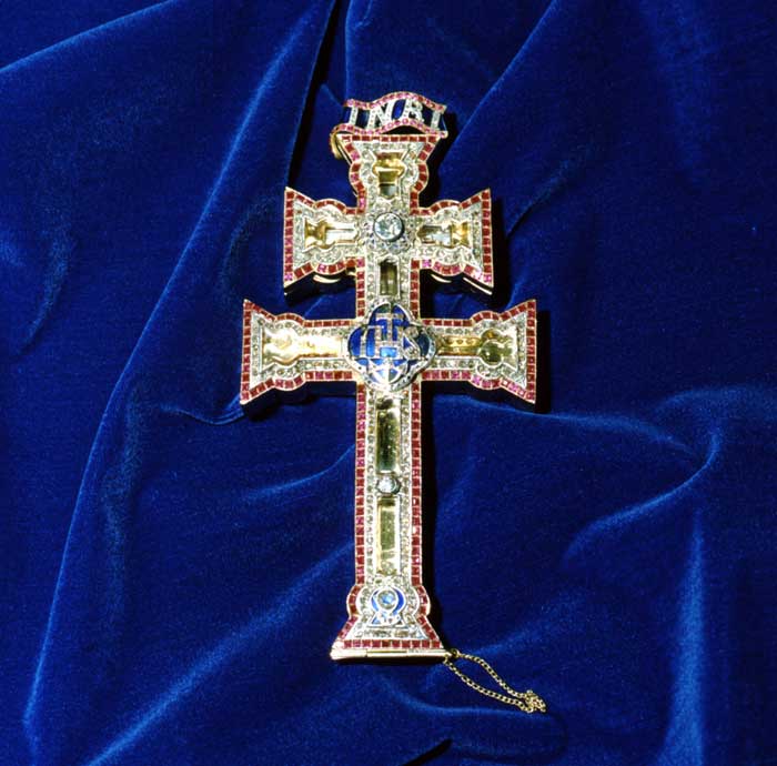 cruz de caravaca amuleto